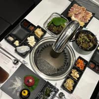 도담 탕정역점 로고