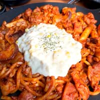 코키오닭갈비 식사점 로고
