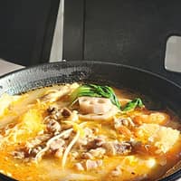 향라 한우사골 마라탕 로고