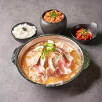 한식주점 놀담 서울대입구역점 로고
