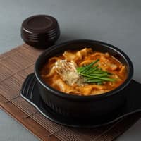 본가어탕 명촌점 로고